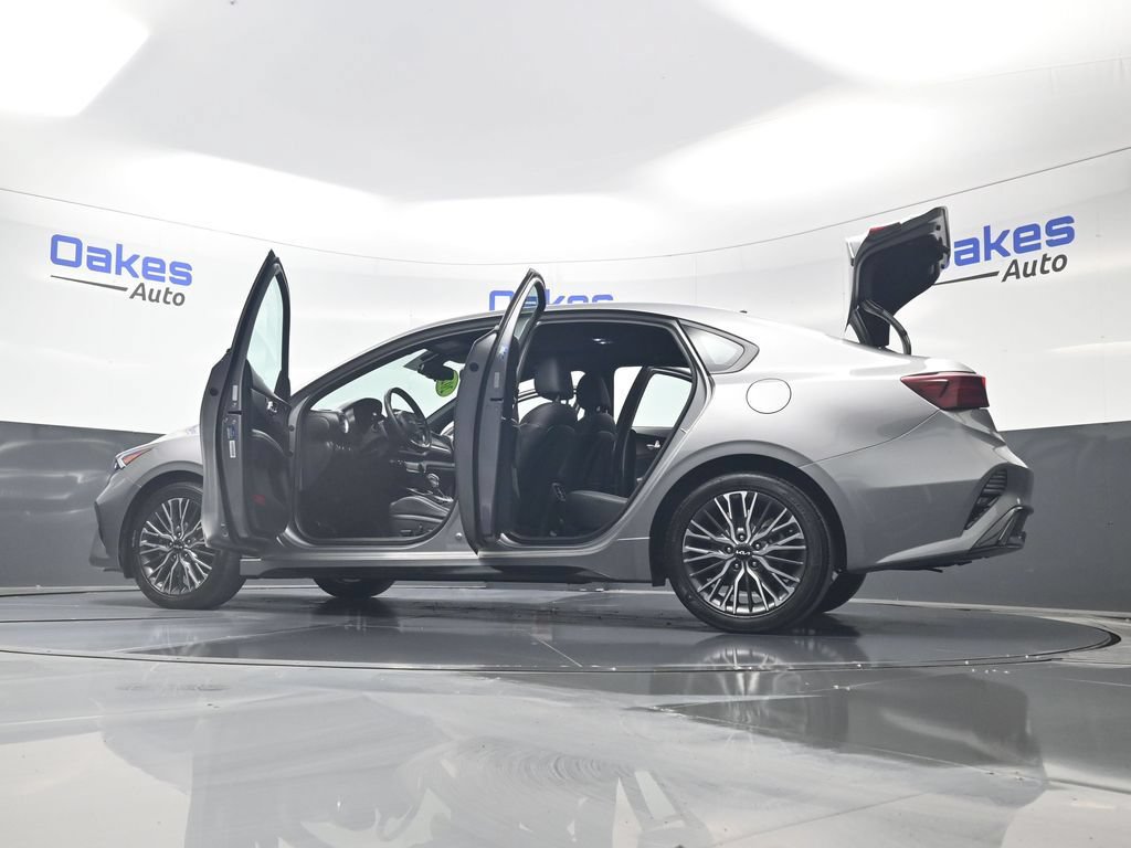 Certified 2023 Kia Forte GT-Line w/ GT-Line Premium Package FWD image 61
