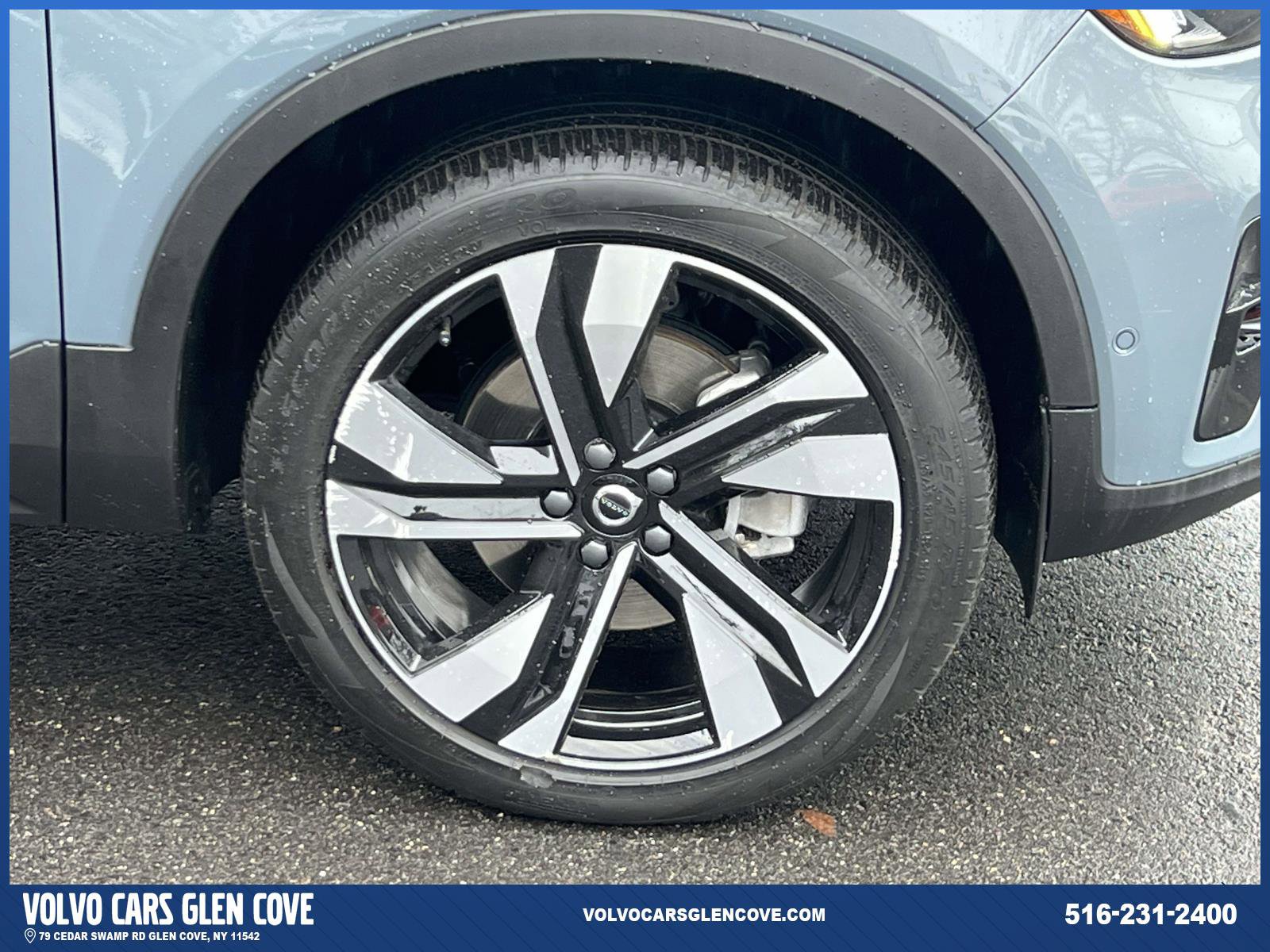 Used 2023 Volvo XC40 B5 Plus w/ Protection Package Premier image 6