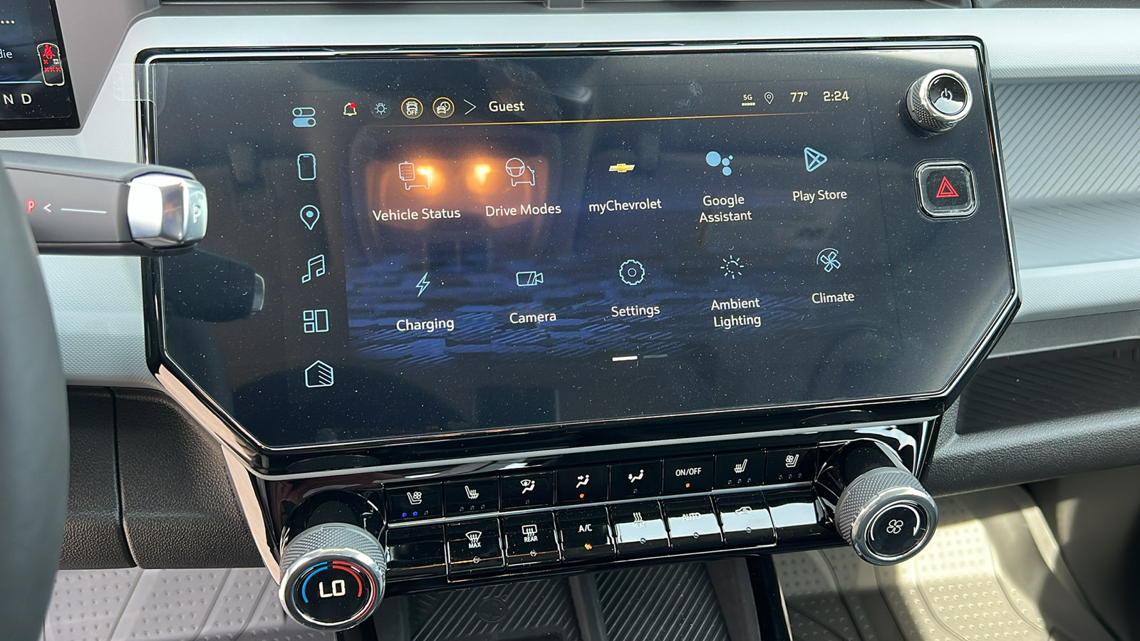 New 2027 Chevrolet Bolt RS w/ Technology Package FWD image 22