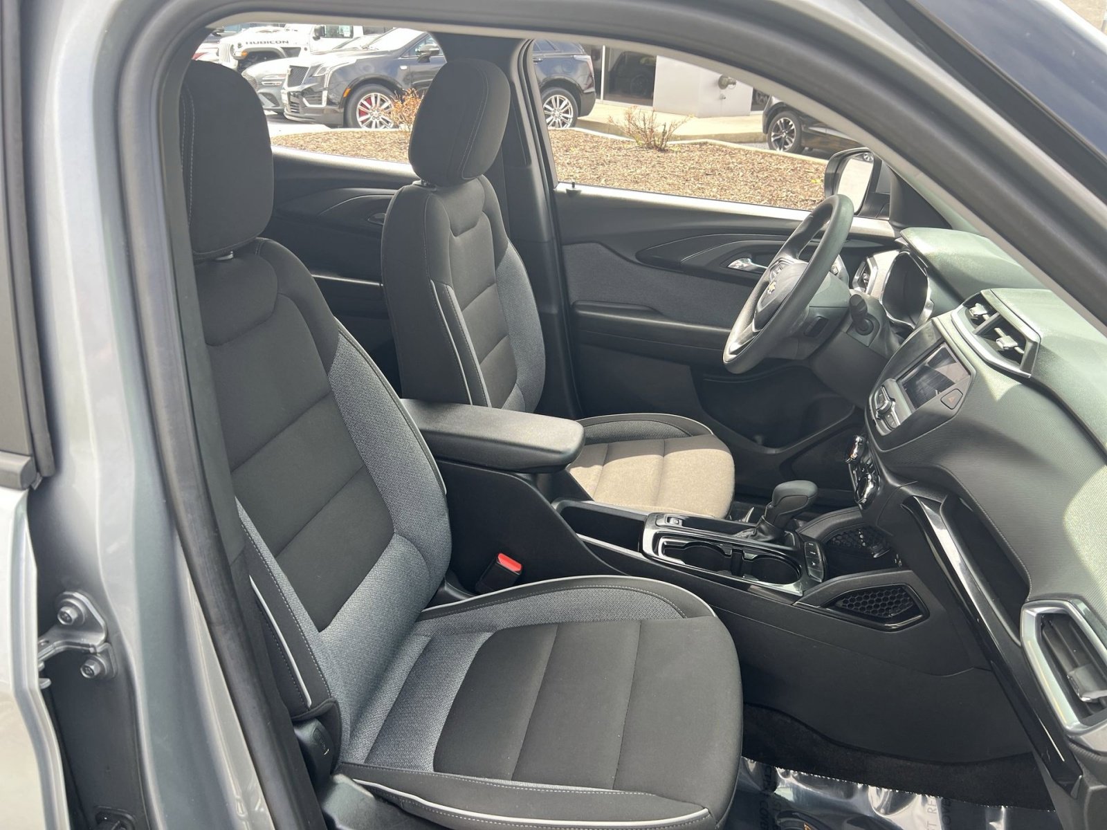 Used 2023 Chevrolet TrailBlazer LT image 25