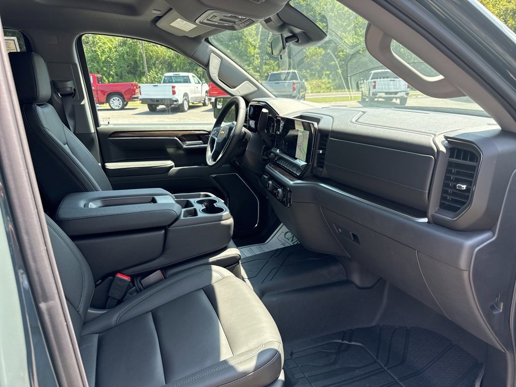 New 2025 Chevrolet Silverado 1500 LT w/ Leather Package image 21