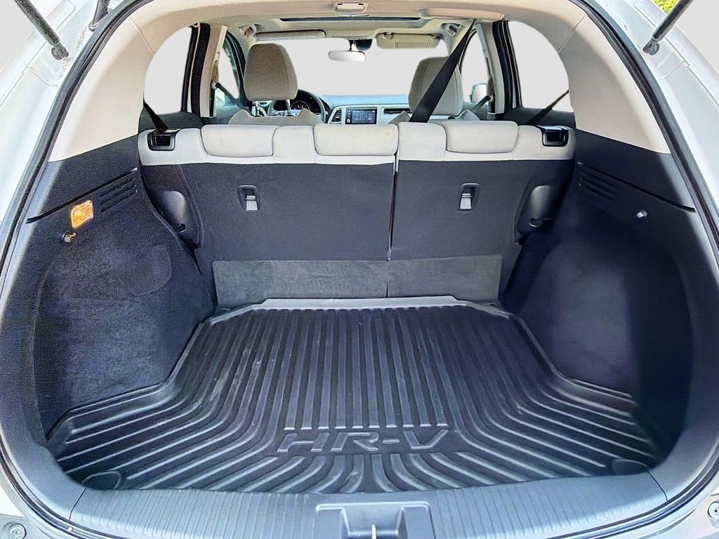 Used 2021 Honda HR-V EX image 25