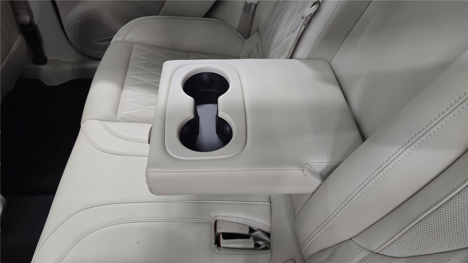 Used 2023 Buick Envision Avenir AWD/4WD image 19
