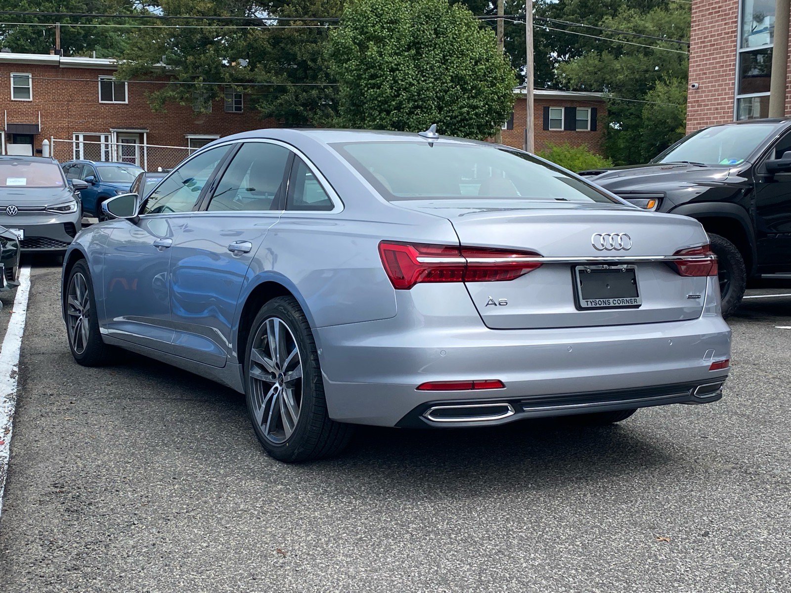Used 2023 Audi A6 Premium Plus w/ Premium Plus Package AWD/4WD image 5