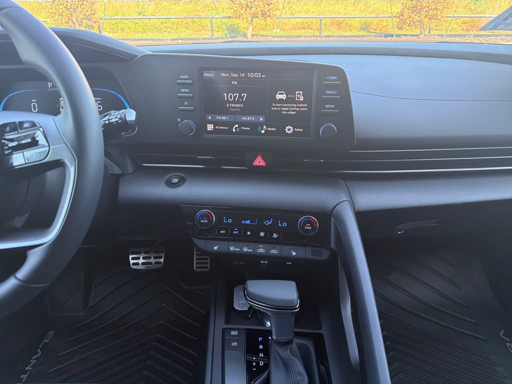 New 2026 Hyundai Elantra SEL Sport FWD image 27