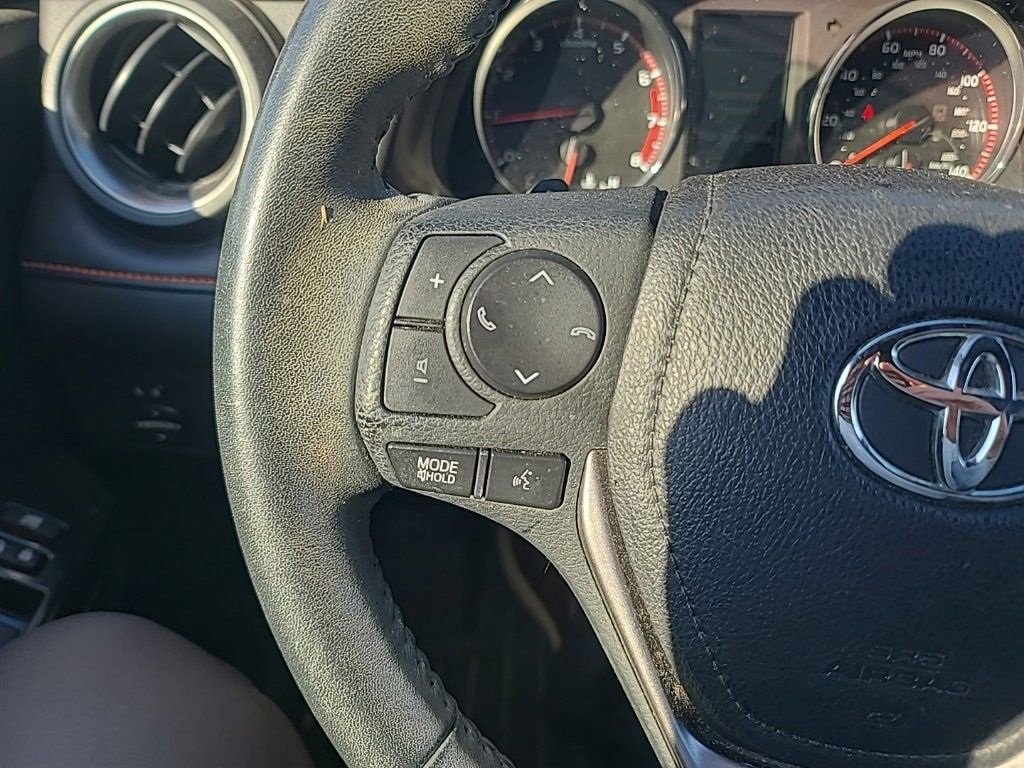 Used 2017 Toyota RAV4 SE image 9