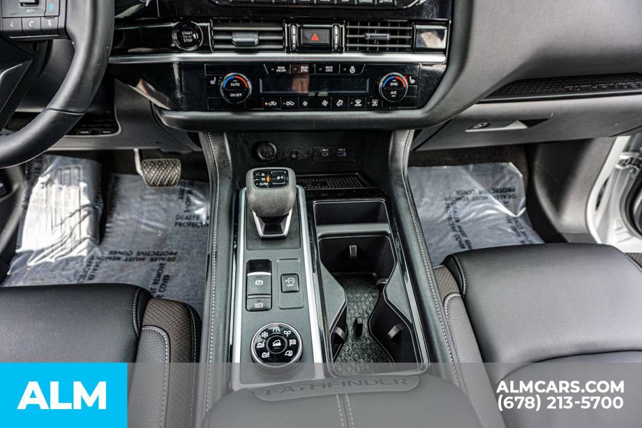 Used 2025 Nissan Pathfinder SL w/ SL Premium Package image 43