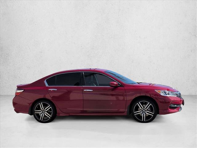 Used 2017 Honda Accord Sport image 4