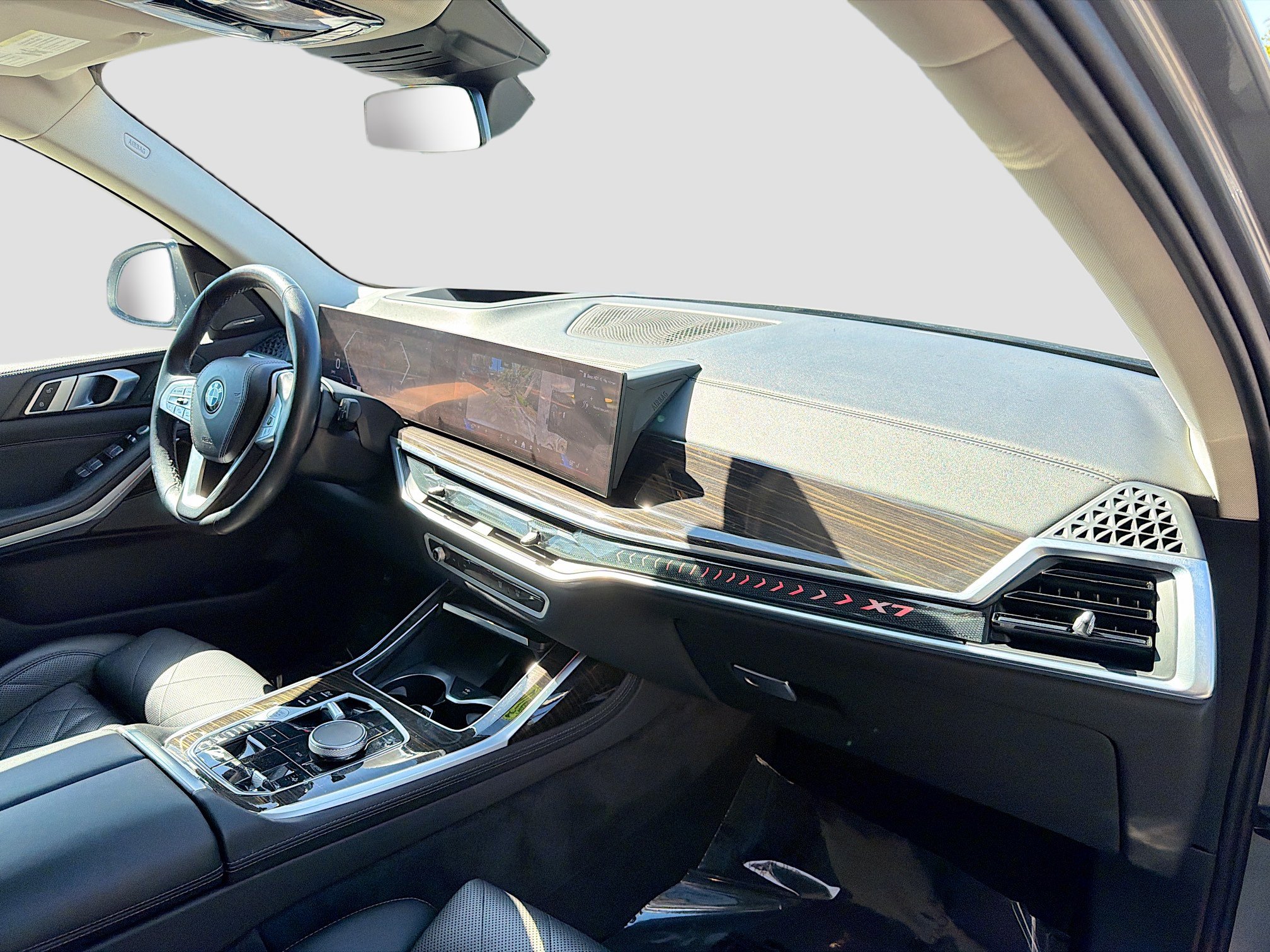Used 2024 BMW X7 xDrive40i image 14