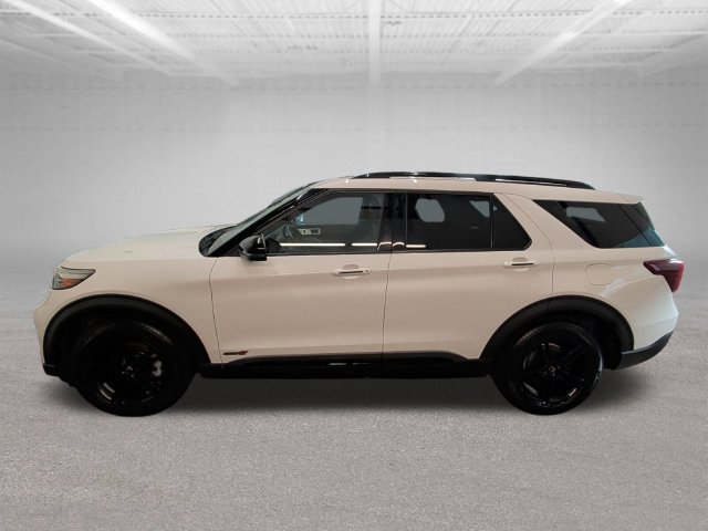 Used 2020 Ford Explorer ST w/ Premium Technology Package AWD/4WD image 2