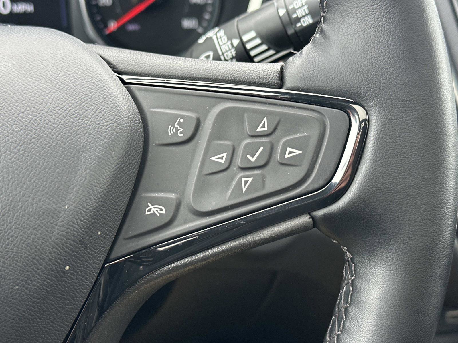 Certified 2024 Chevrolet Equinox Premier image 23