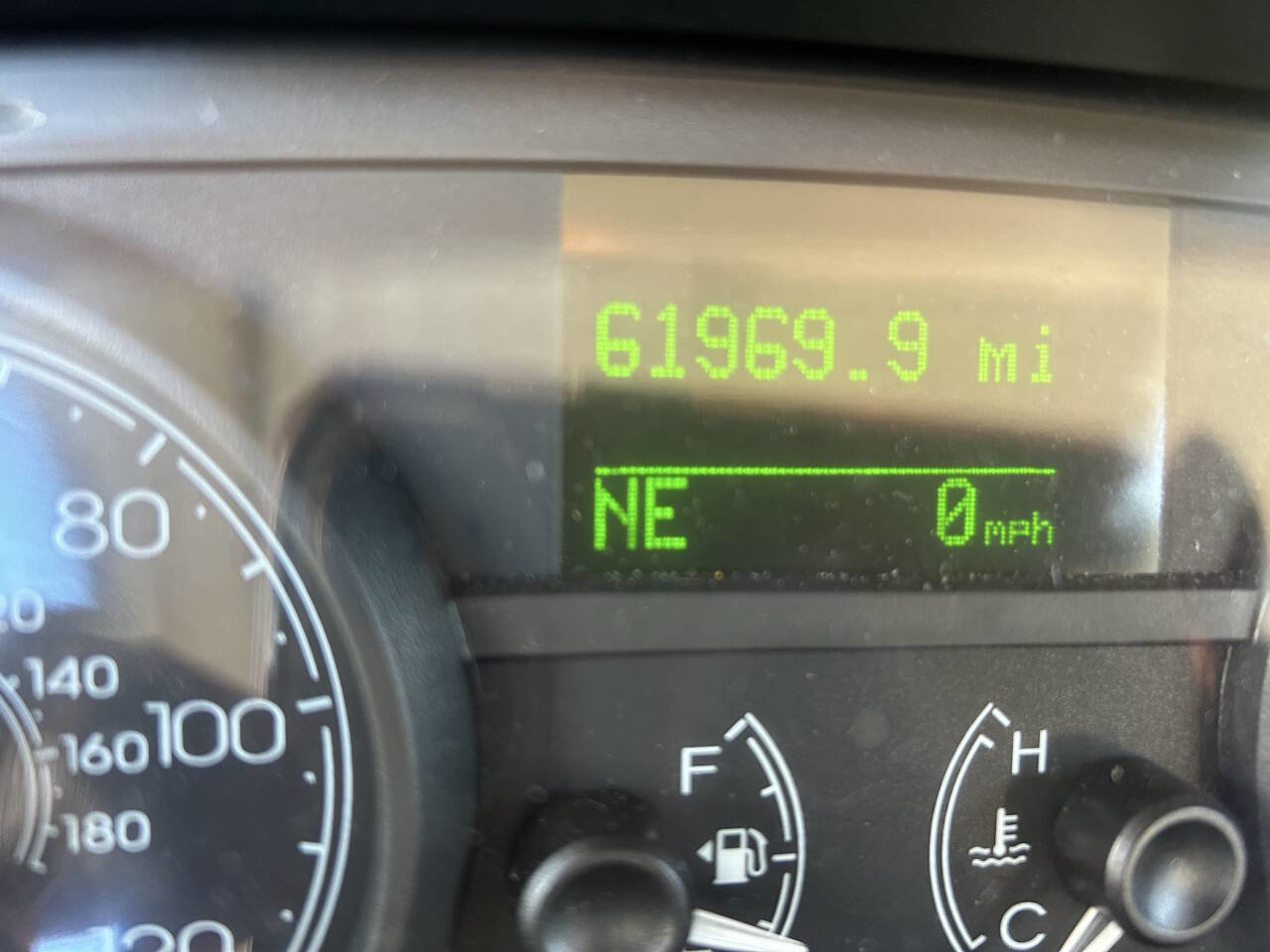 Used 2008 Lincoln Town Car Signature Limited image 10