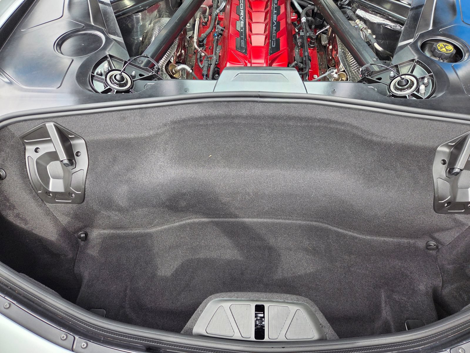 Used 2023 Chevrolet Corvette Stingray Preferred Cpe w/ Battery Protection Package RWD image 31