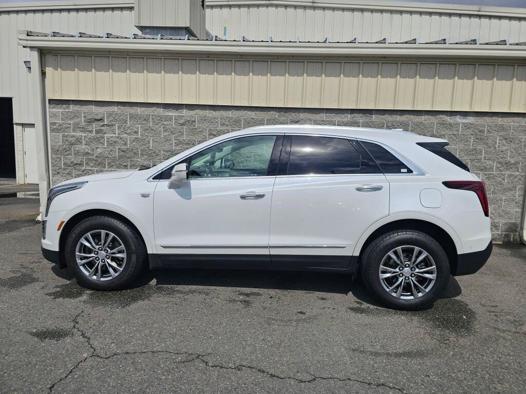 Certified 2023 Cadillac XT5 Premium Luxury w/ Technology Package AWD/4WD image 3