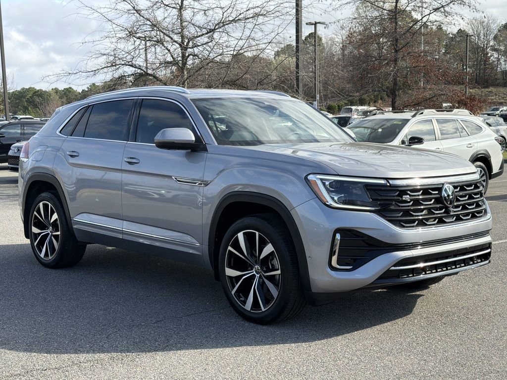 Used 2025 Volkswagen Atlas Cross Sport SEL Premium R-Line image 7