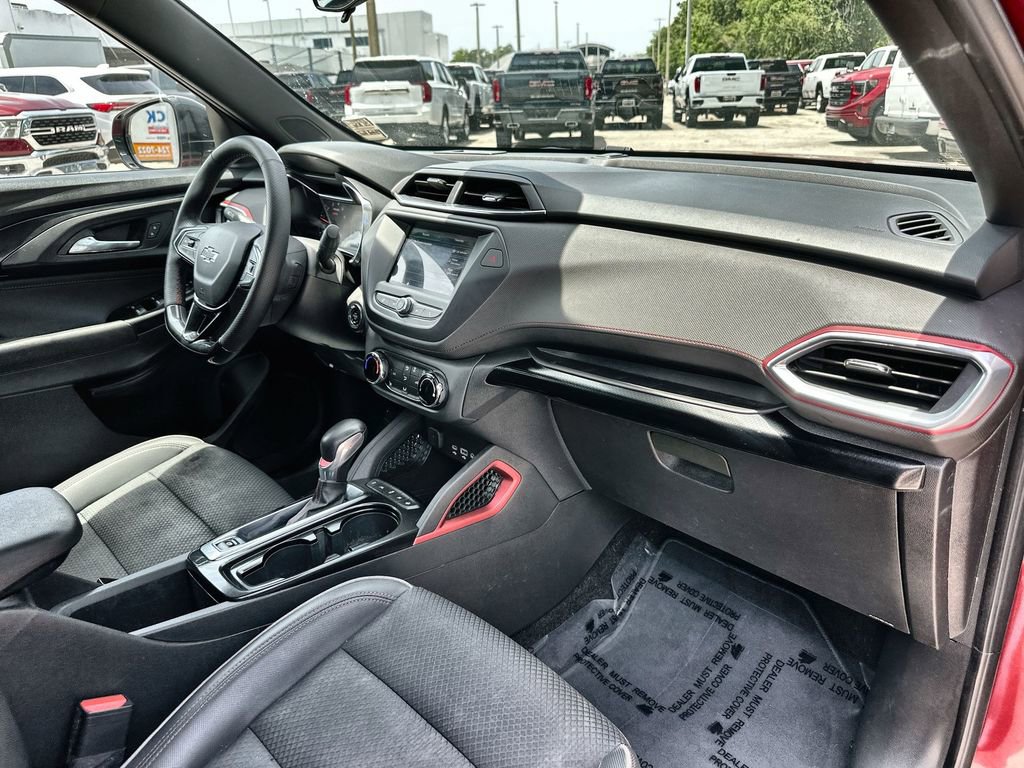Used 2022 Chevrolet TrailBlazer RS FWD image 28