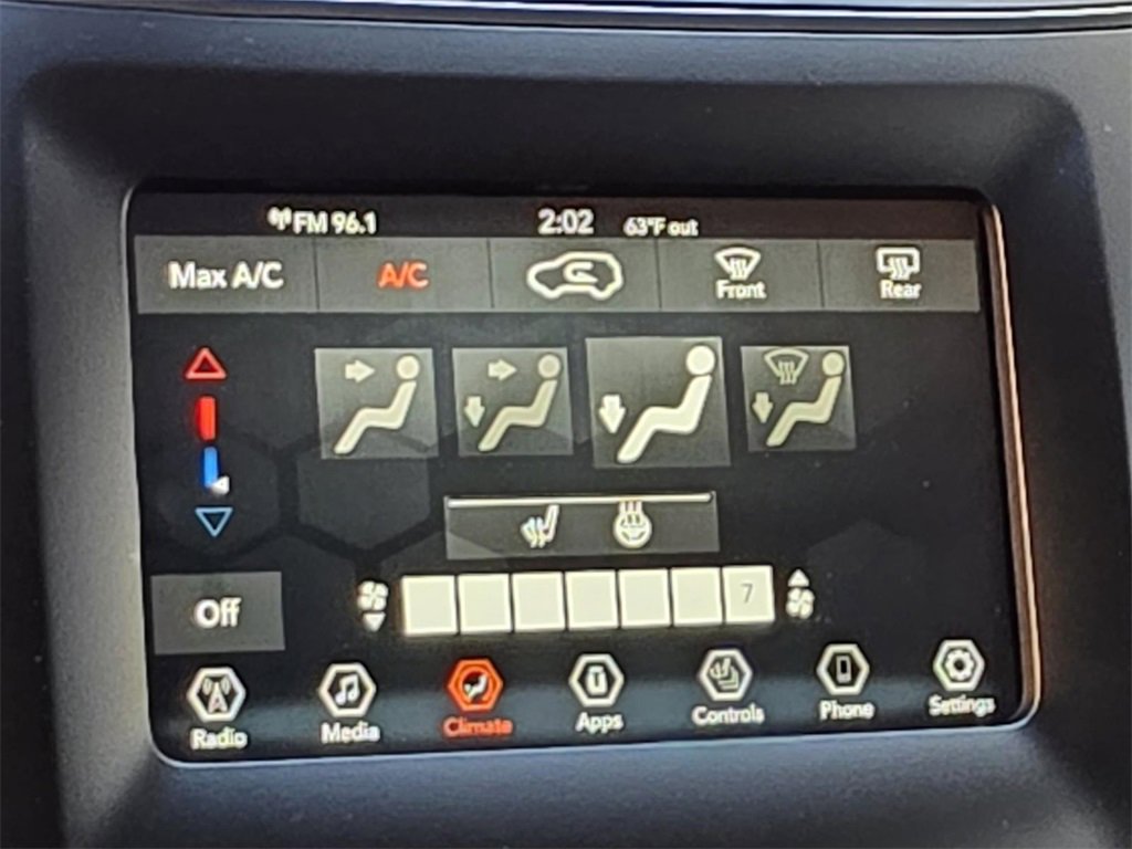 Used 2021 Jeep Cherokee Latitude Plus image 16