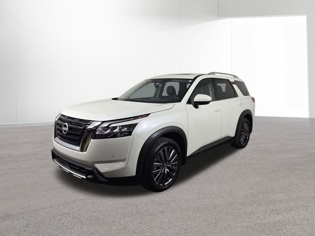 Used 2024 Nissan Pathfinder SL w/ SL Premium Package image 2