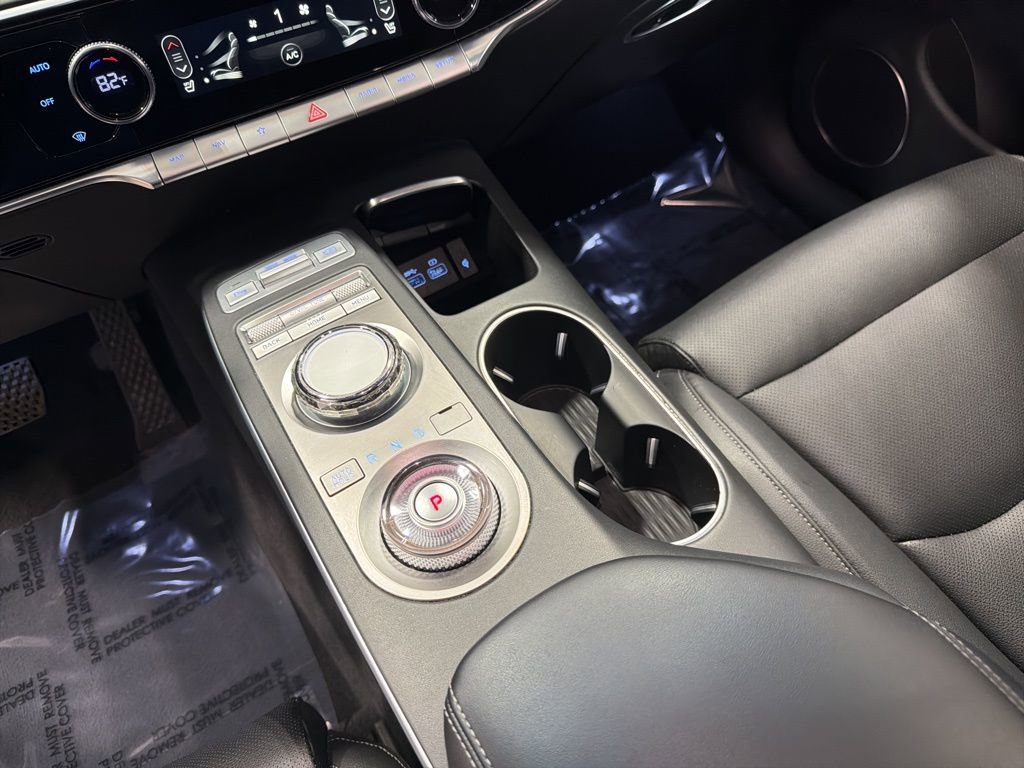 Used 2025 Genesis GV70 2.5T image 17