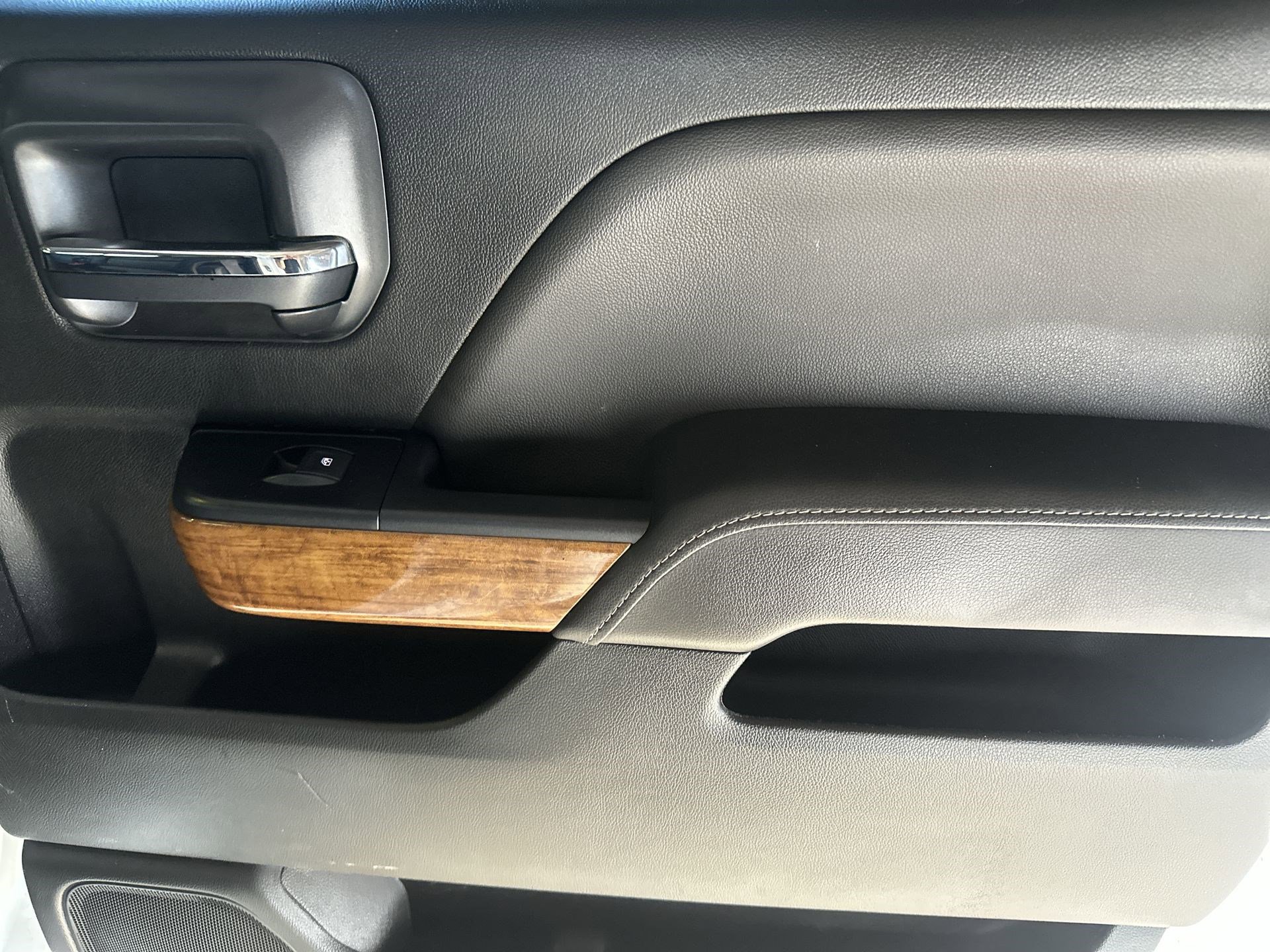 Used 2019 Chevrolet Silverado 3500 High Country w/ Duramax Plus Package image 28