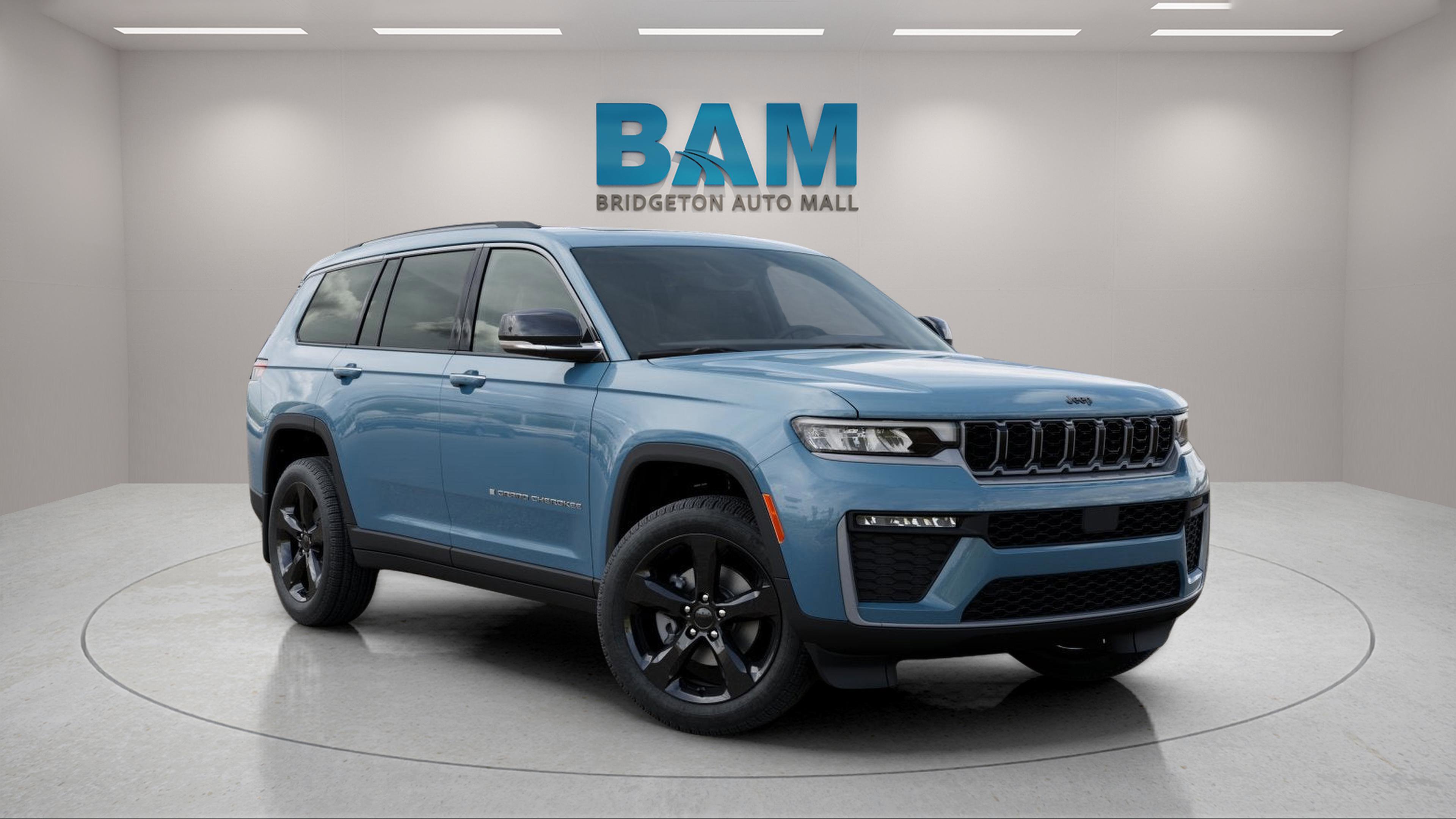New 2026 Jeep Grand Cherokee L Limited w/ Limited Altitude Package AWD/4WD image 1