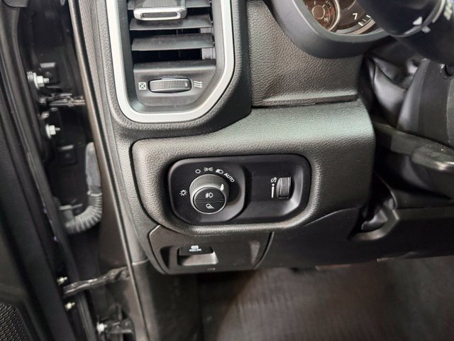 Used 2022 RAM 1500 Big Horn AWD/4WD image 19