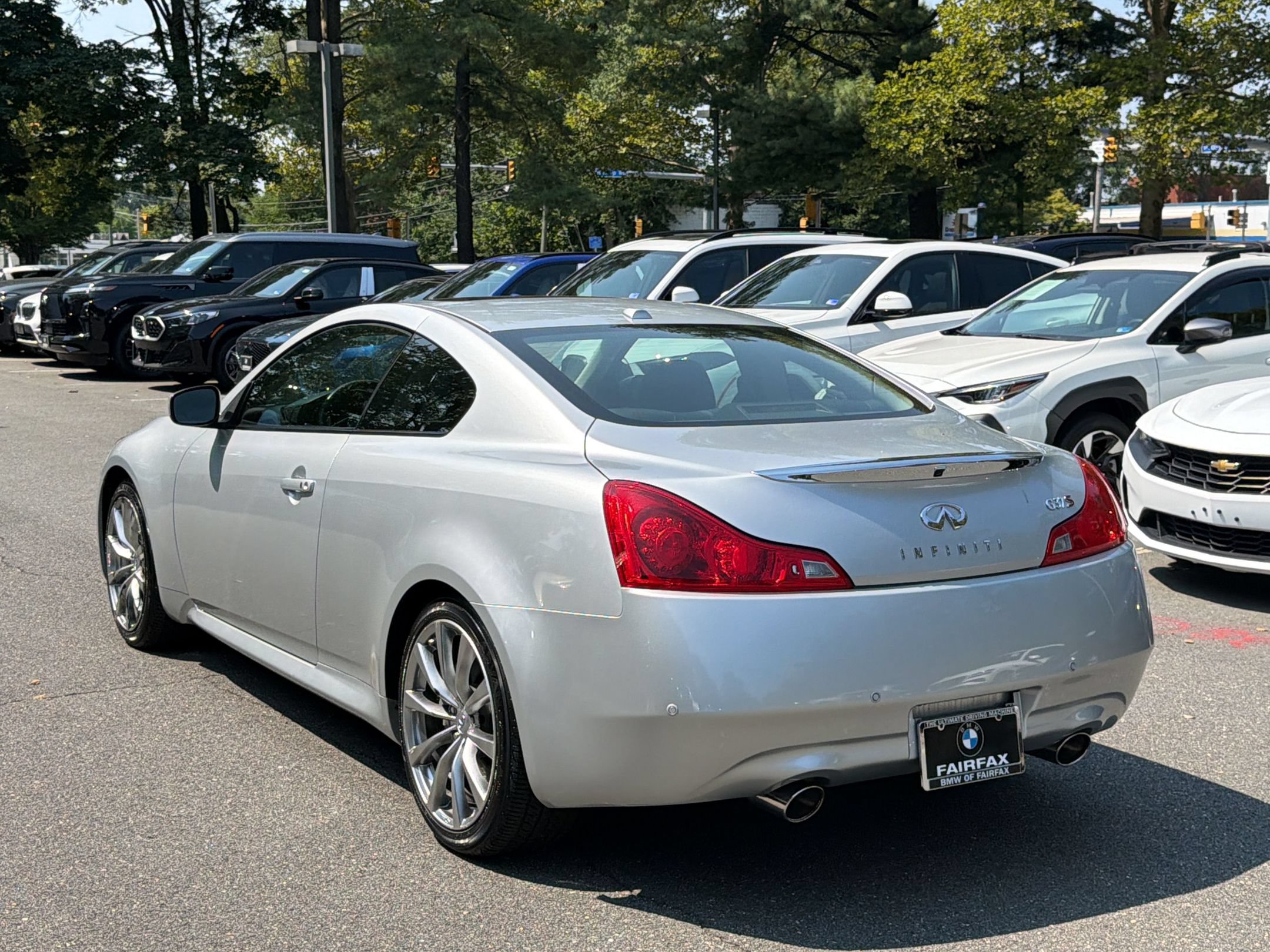 Used 2010 INFINITI G37 Journey w/ Premium Pkg RWD image 3