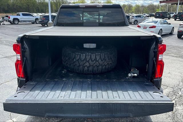 Used 2022 Chevrolet Silverado 1500 LT Trail Boss w/ Convenience Package II image 7