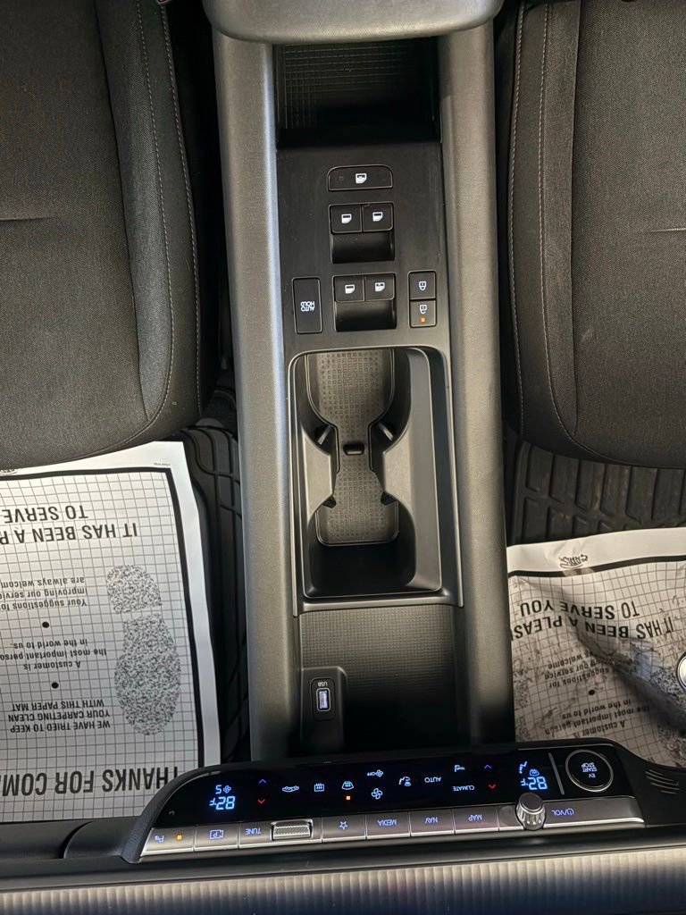 Used 2024 Hyundai Ioniq 6 SE image 33