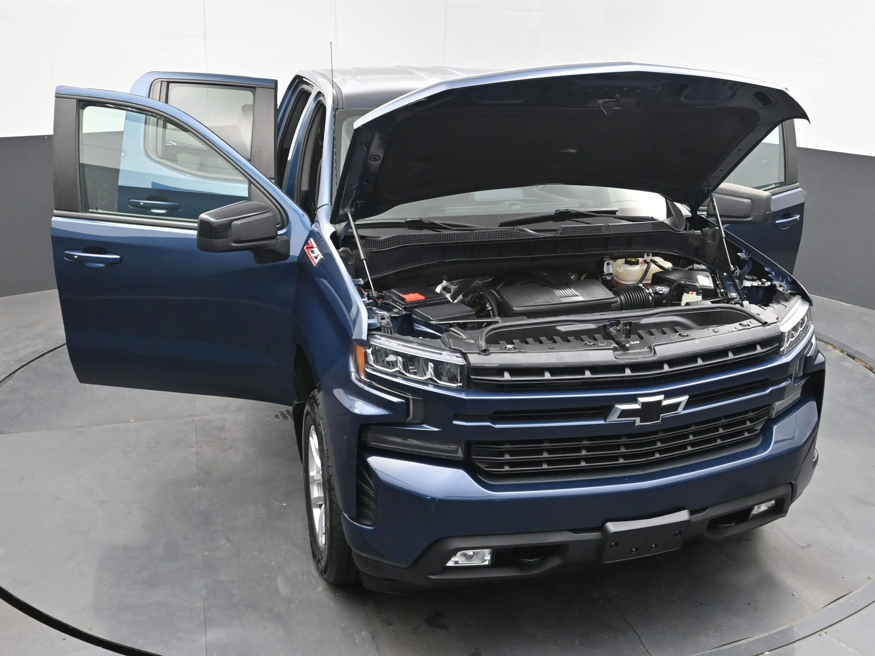 Used 2019 Chevrolet Silverado 1500 RST AWD/4WD image 34