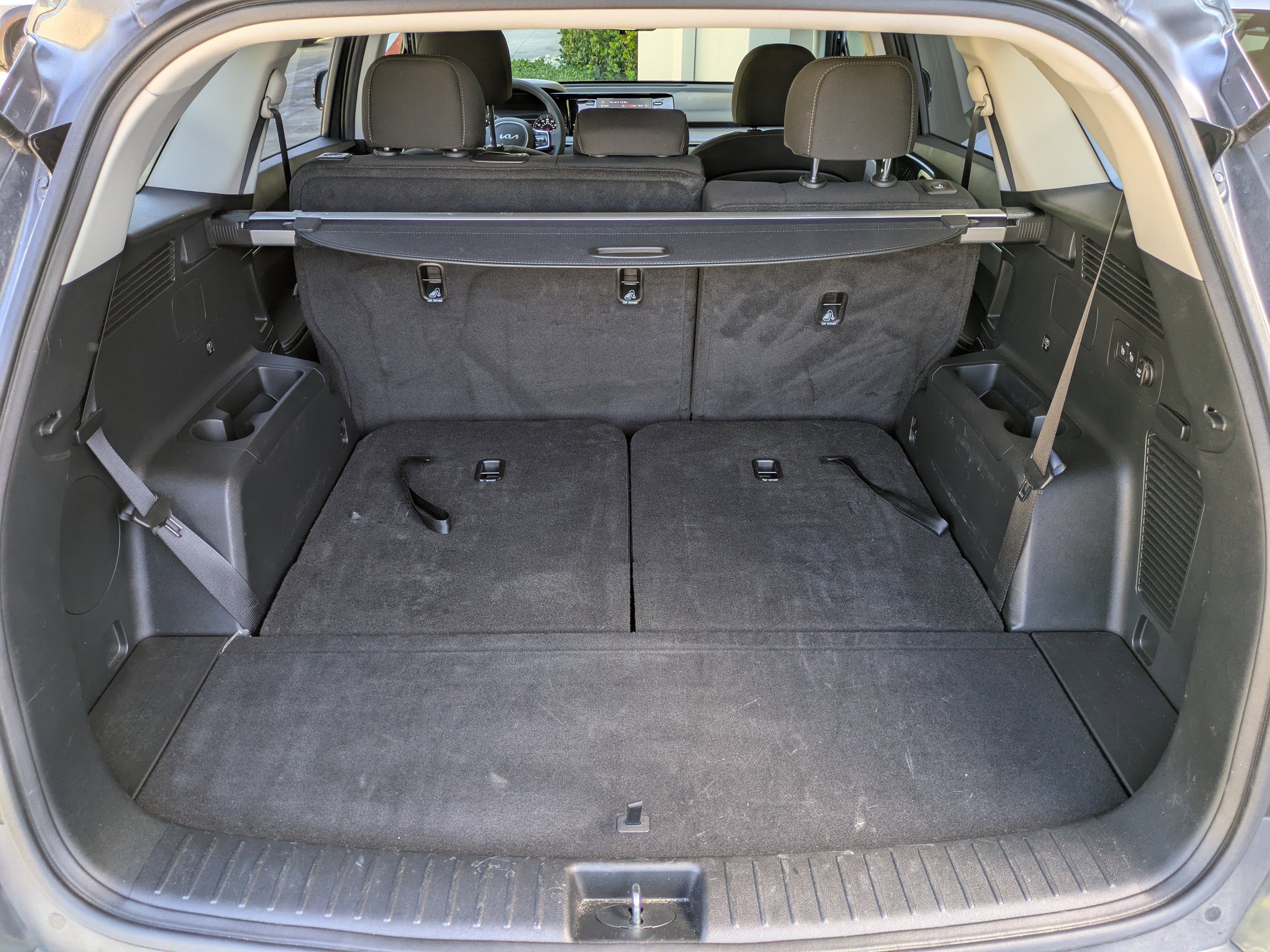Used 2023 Kia Sorento LX image 17