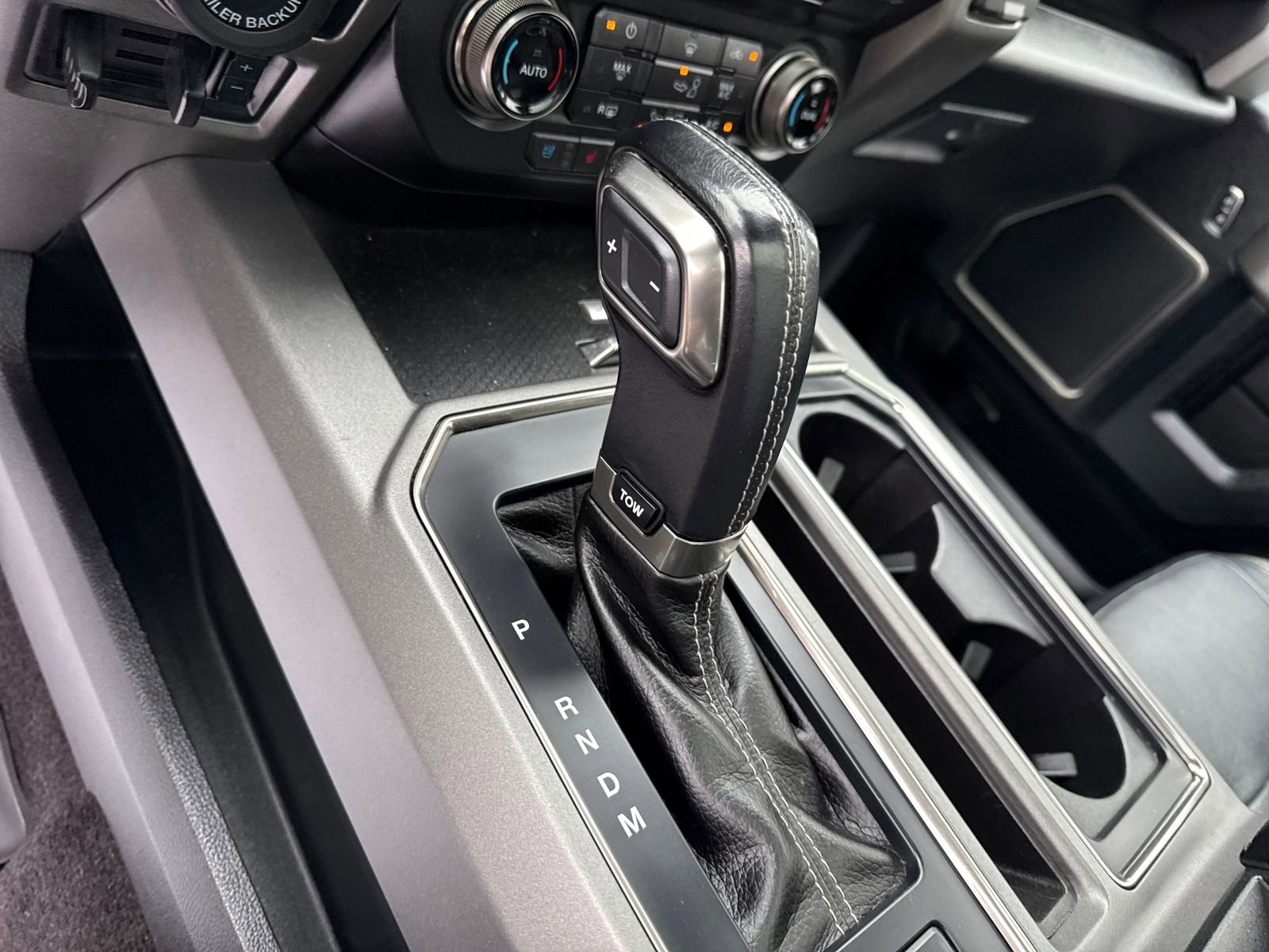 Used 2017 Ford F150 Raptor w/ Equipment Group 802A Luxury AWD/4WD image 24