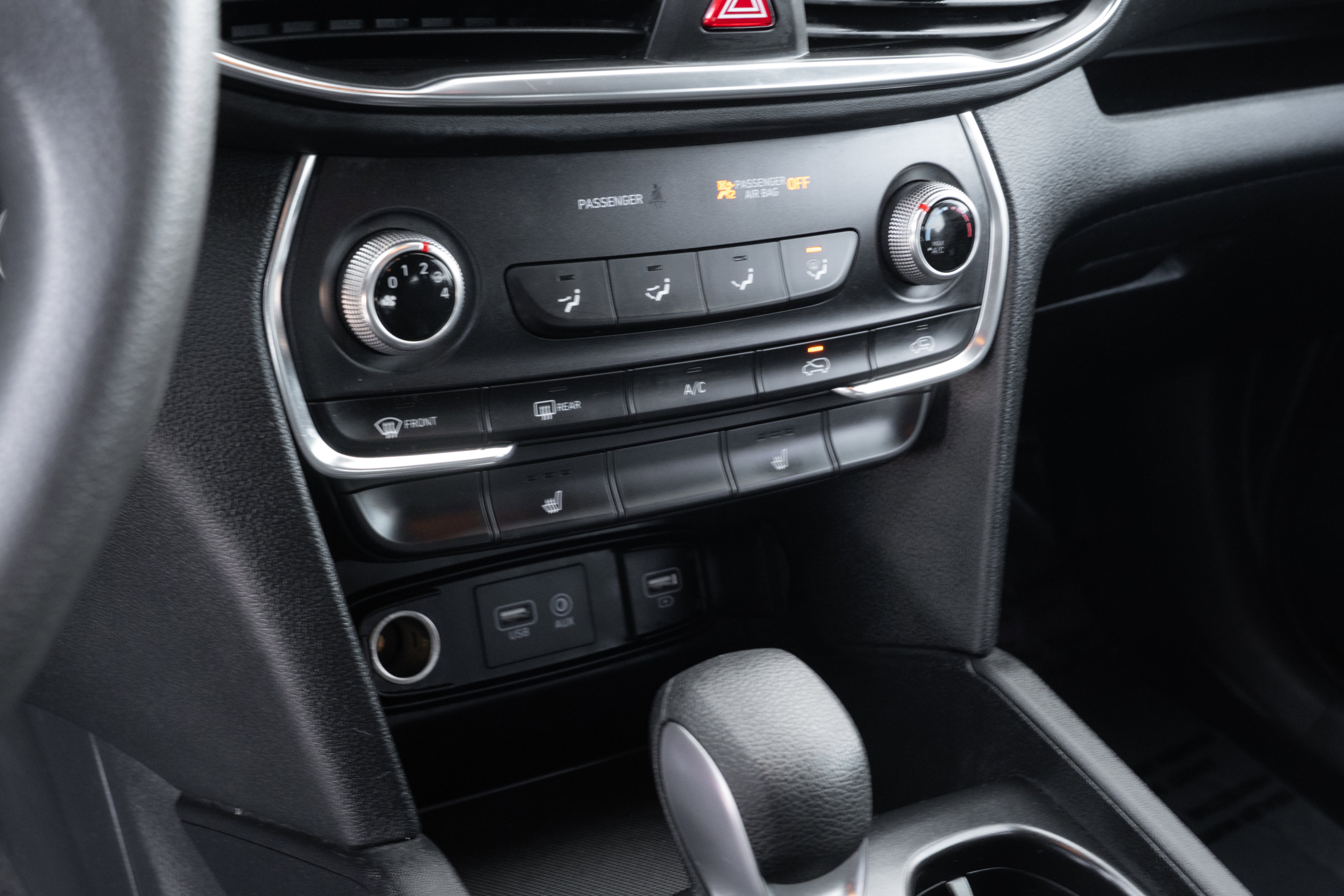 Used 2020 Hyundai Santa Fe SEL image 14