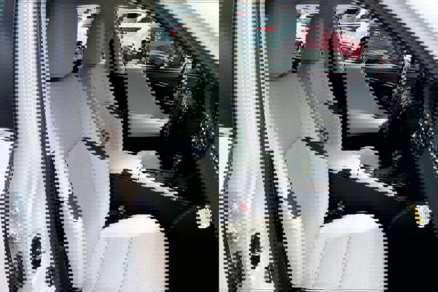 Used 2025 Lexus ES 350 w/ Premium Package image 9