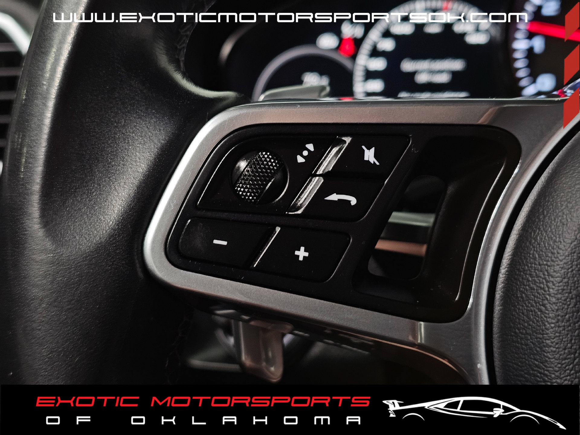Used 2023 Porsche Cayenne S Platinum AWD/4WD image 26