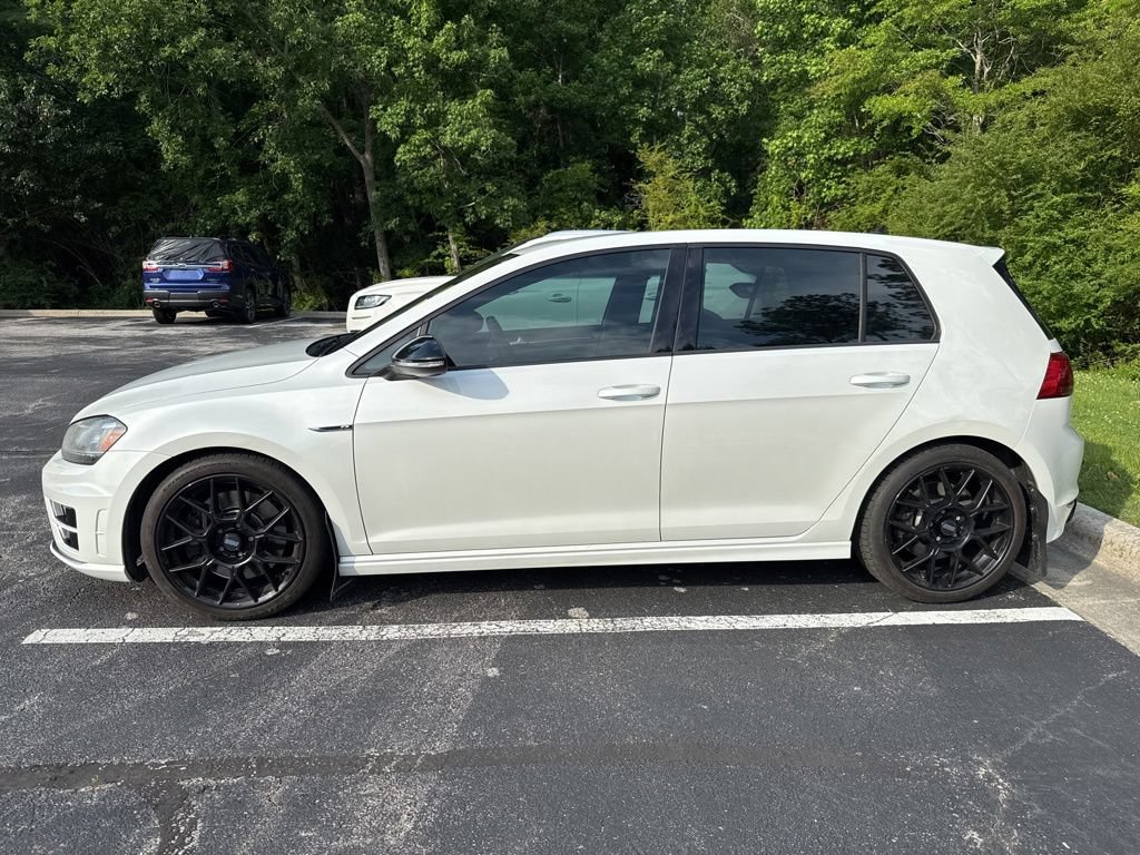 Used 2016 Volkswagen Golf R 4-Door AWD/4WD image 2