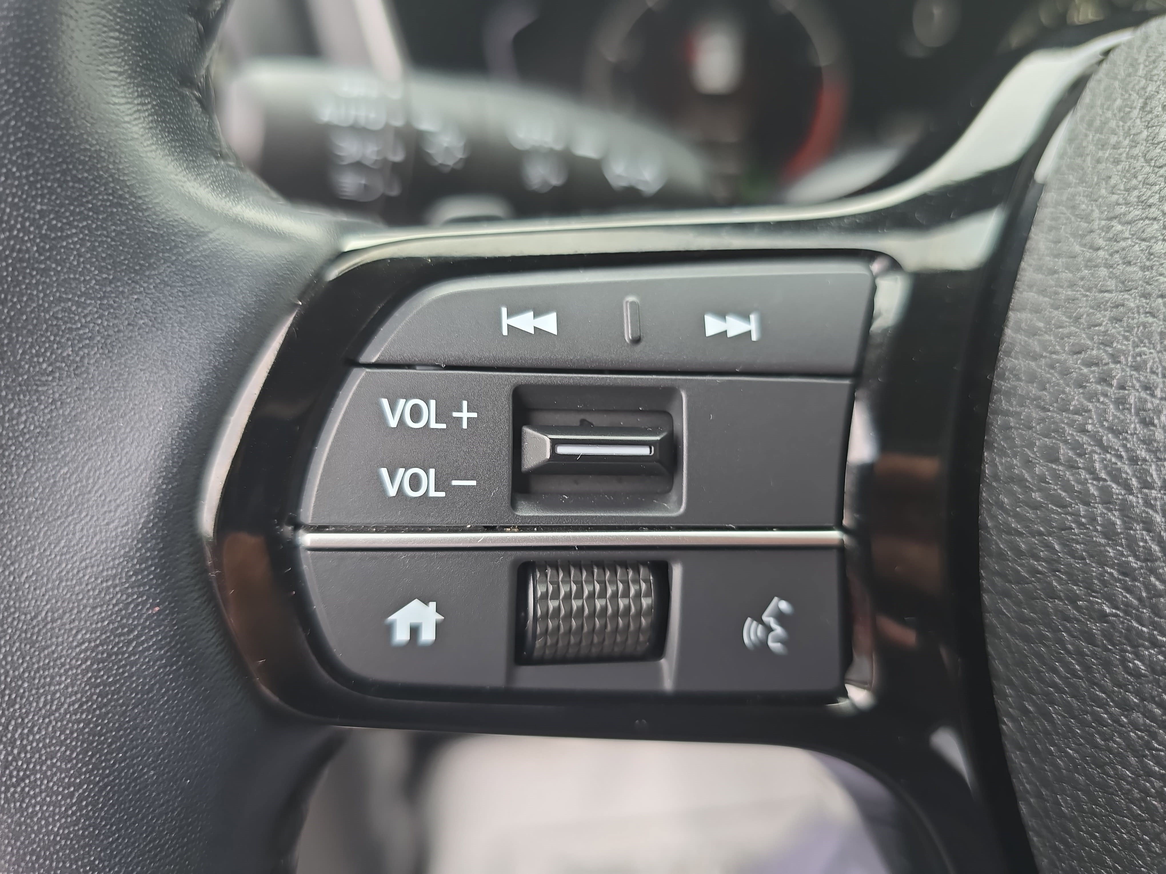 Used 2024 Honda Pilot Touring image 19