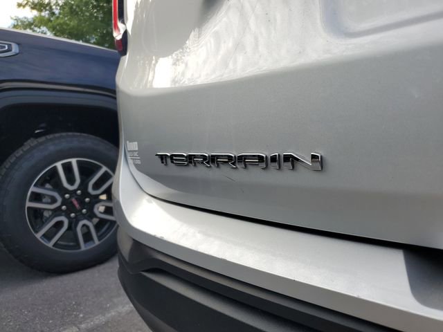 Used 2022 GMC Terrain SLE w/ Driver Convenience Package FWD image 7