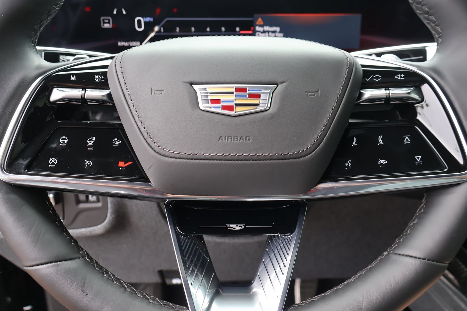 Certified 2025 Cadillac Escalade ESV V AWD/4WD image 24