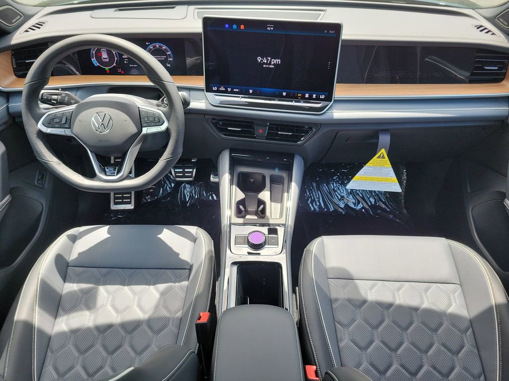 New 2026 Volkswagen Tiguan SEL R-Line AWD/4WD image 10