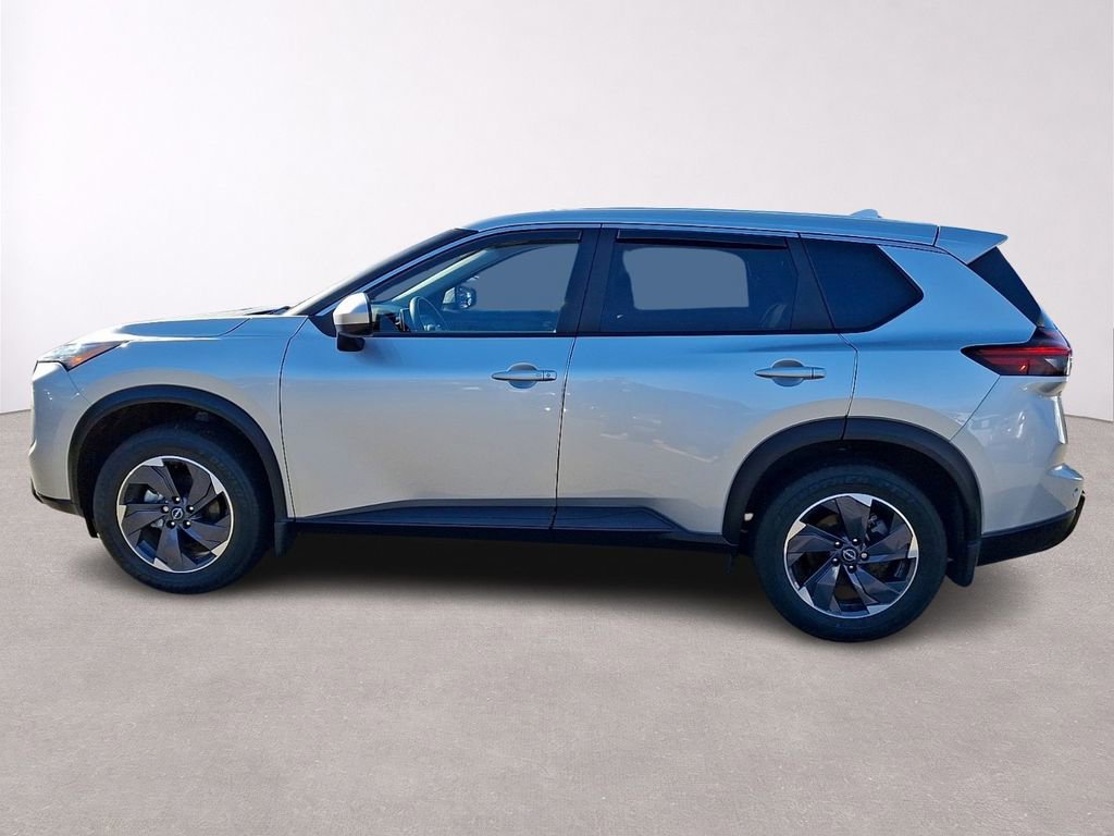 Used 2024 Nissan Rogue SV image 4