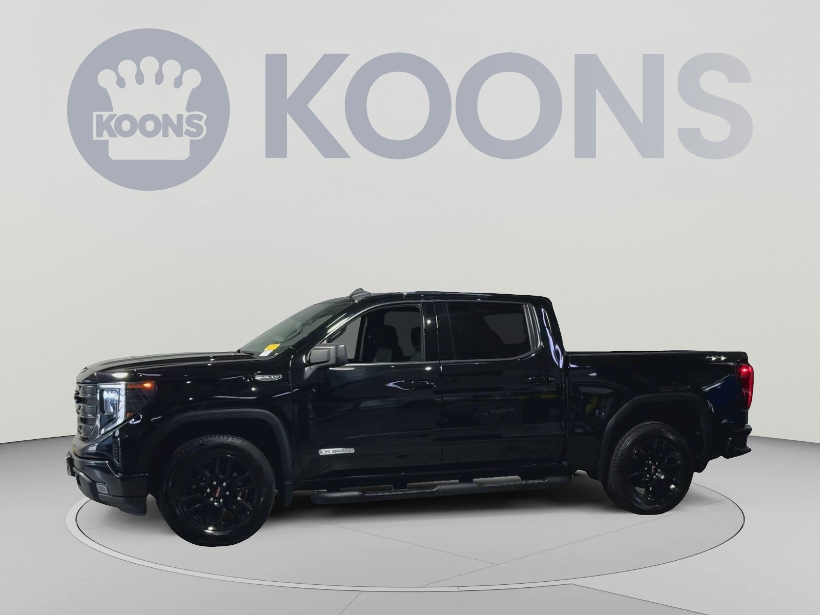 Used 2023 GMC Sierra 1500 Elevation AWD/4WD image 8