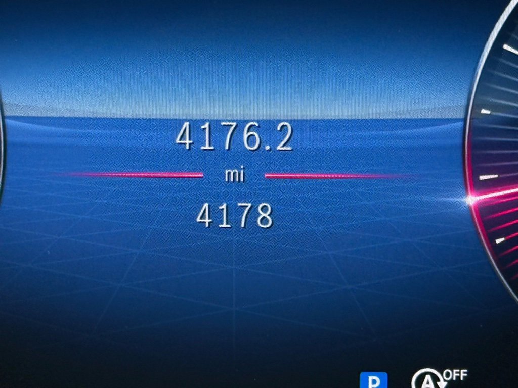 Used 2025 Mercedes-Benz GLB 250 image 14