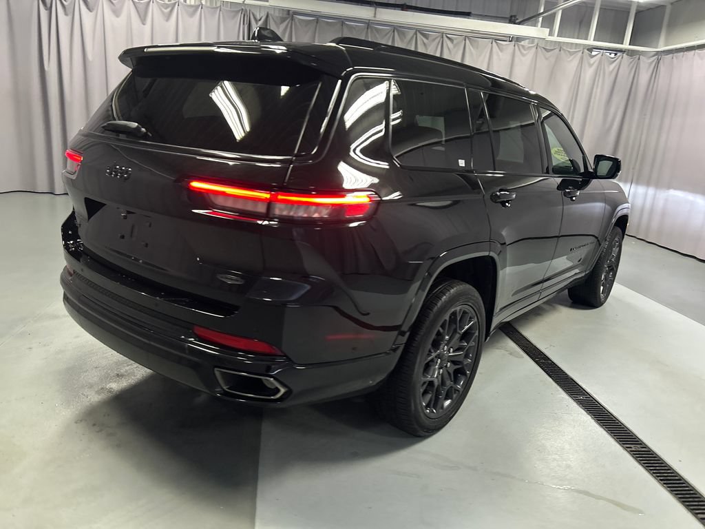 Used 2024 Jeep Grand Cherokee L Summit AWD/4WD image 7