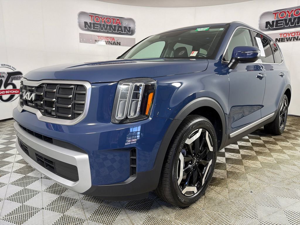 Used 2025 Kia Telluride S image 9