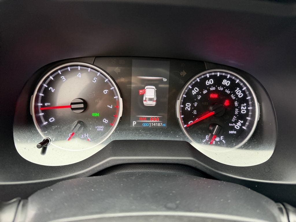 Used 2021 Toyota RAV4 XLE AWD/4WD image 26