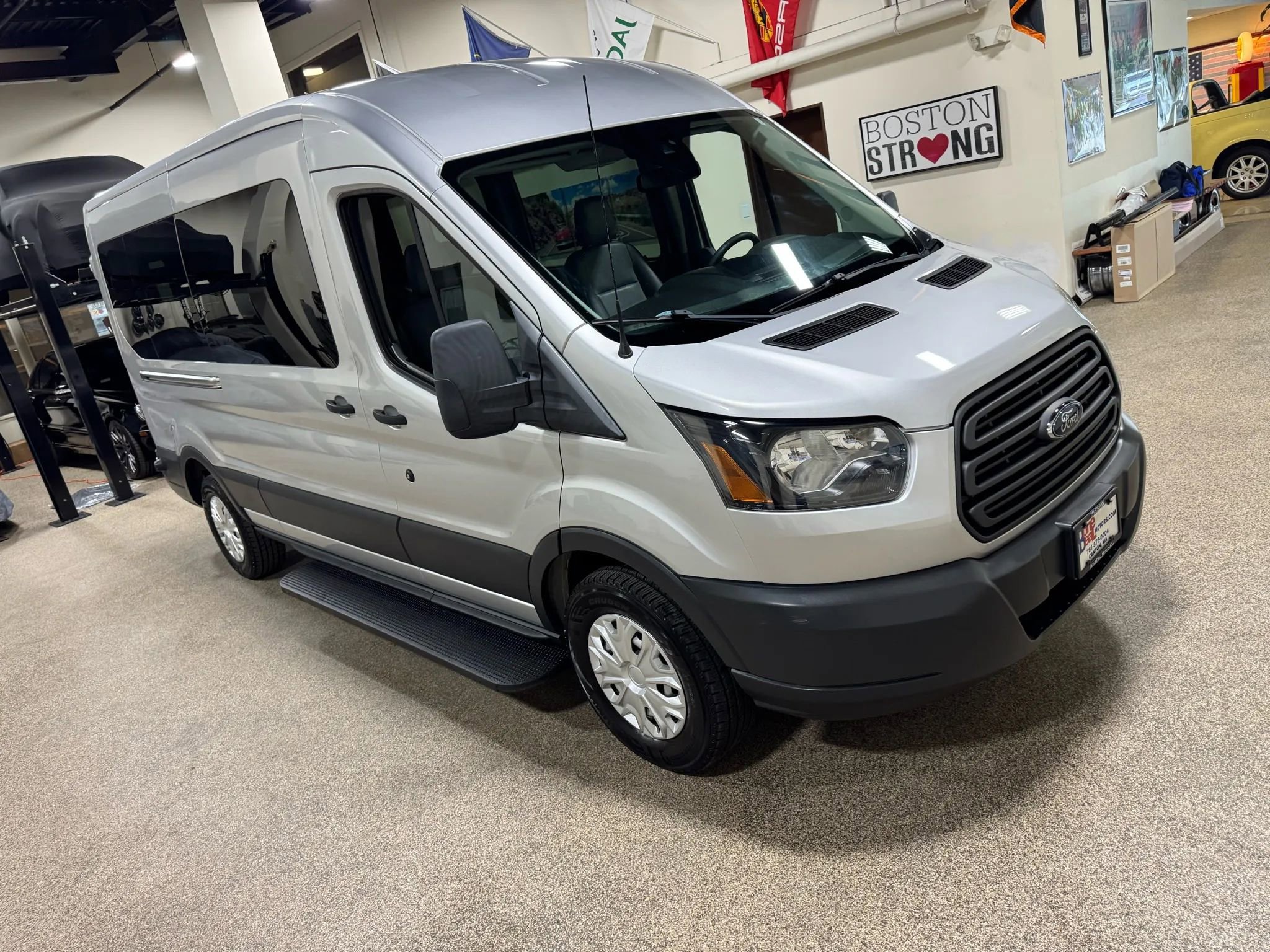 Used 2018 Ford Transit 250 148 Medium Roof image 14