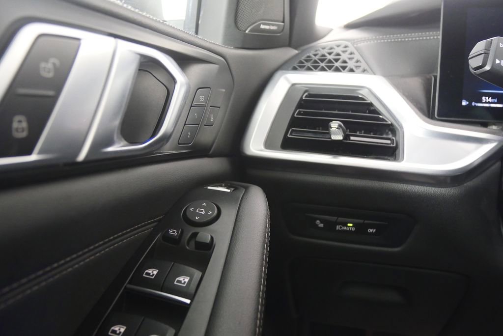 Certified 2024 BMW X5 xDrive40i image 18