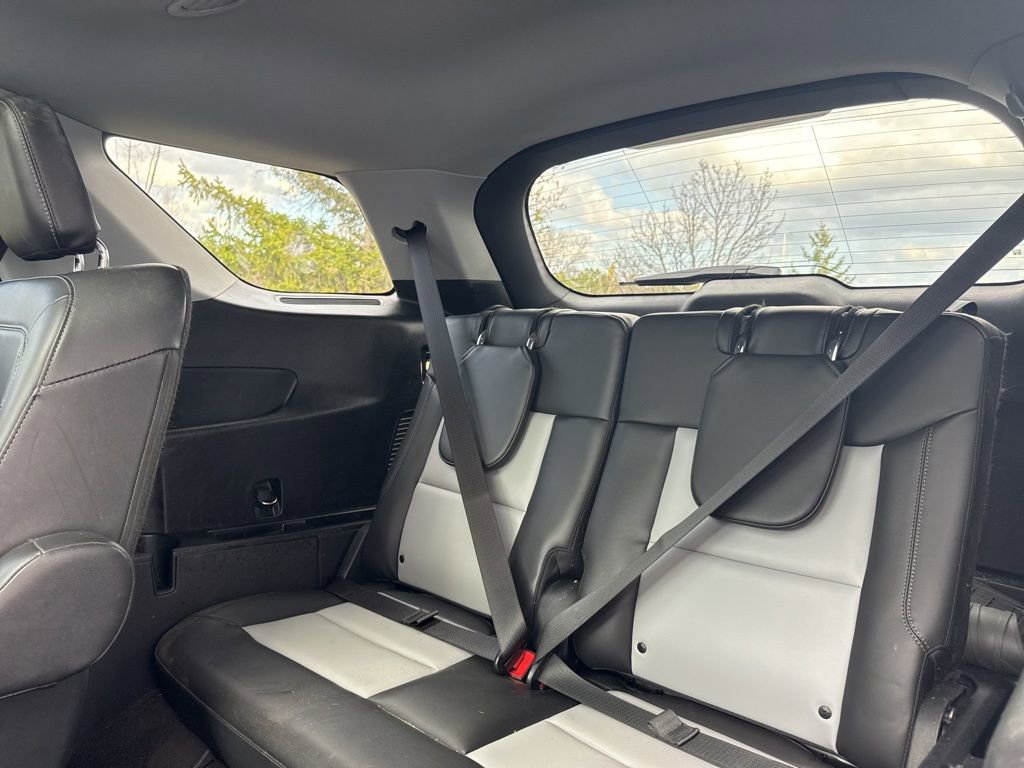 Used 2022 Ford Explorer XLT w/ Equipment Group 202A image 32