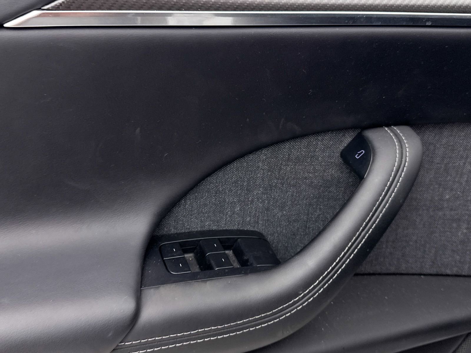 Used 2022 Tesla Model X Plaid image 29